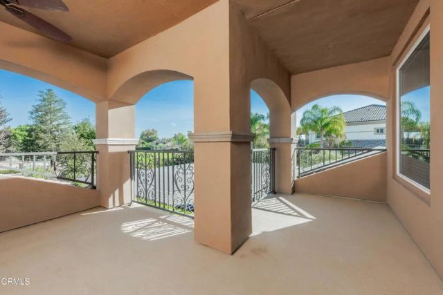 2006 Brighton Park Drive, Bakersfield, CA 93311