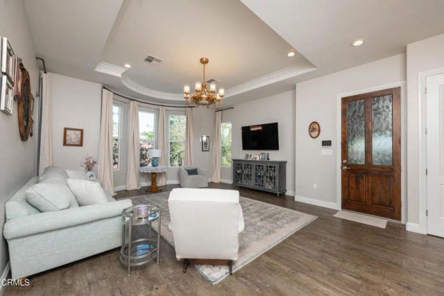 2006 Brighton Park Drive, Bakersfield, CA 93311