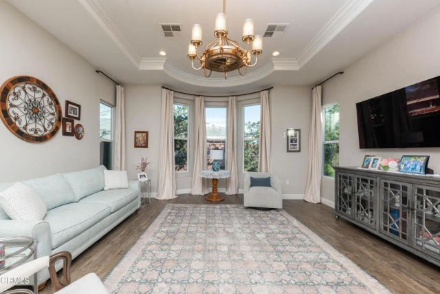 2006 Brighton Park Drive, Bakersfield, CA 93311