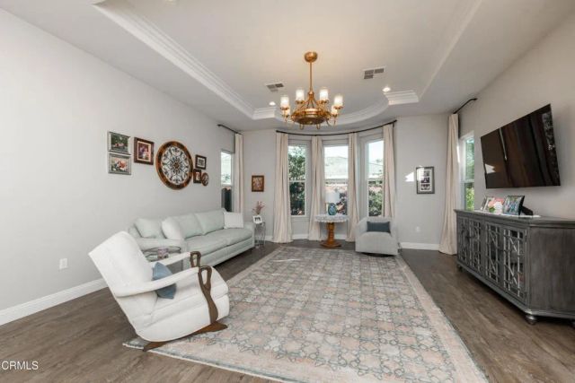 2006 Brighton Park Drive, Bakersfield, CA 93311