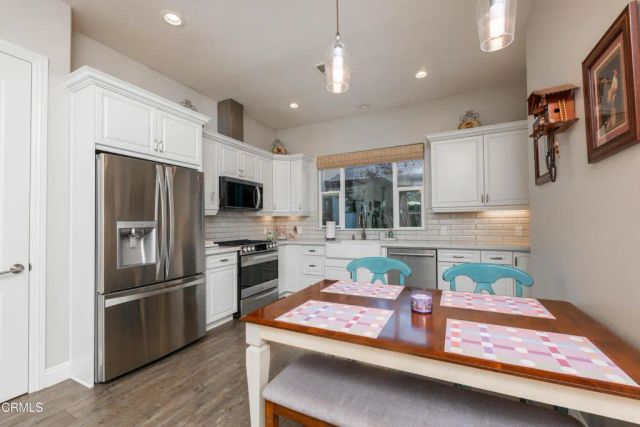 2006 Brighton Park Drive, Bakersfield, CA 93311