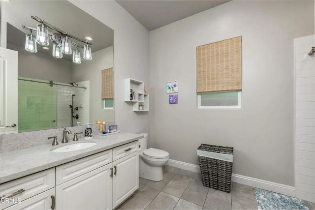 2006 Brighton Park Drive, Bakersfield, CA 93311