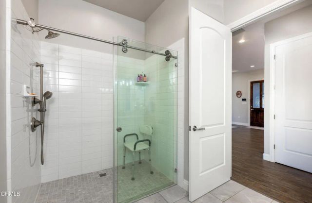 2006 Brighton Park Drive, Bakersfield, CA 93311