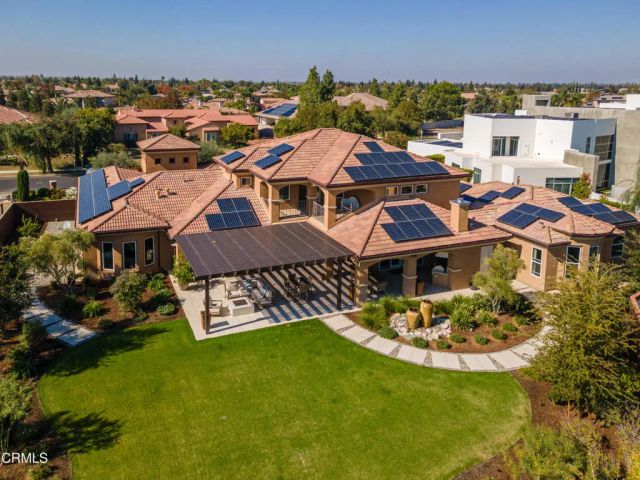 2006 Brighton Park Drive, Bakersfield, CA 93311