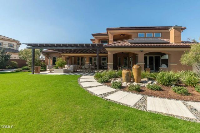 2006 Brighton Park Drive, Bakersfield, CA 93311