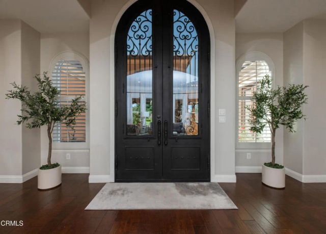 2006 Brighton Park Drive, Bakersfield, CA 93311