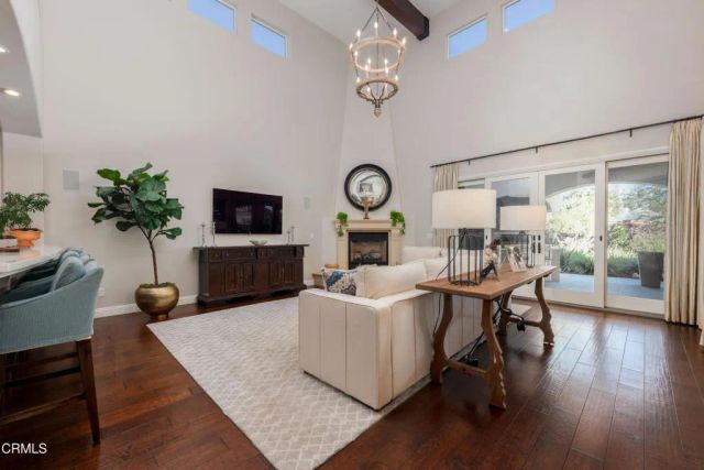 2006 Brighton Park Drive, Bakersfield, CA 93311