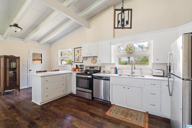 1437 BREWSTER CIRCLE, Birmingham, AL 35235