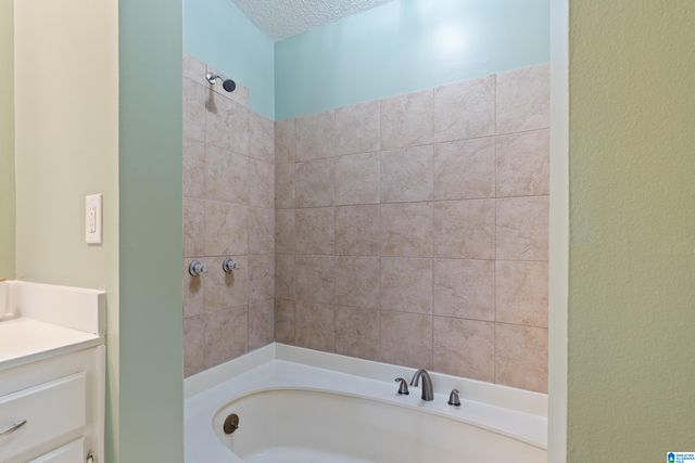 1437 BREWSTER CIRCLE, Birmingham, AL 35235