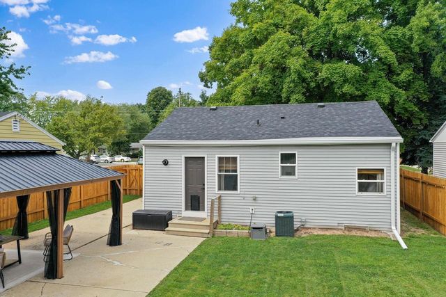 1831 14TH AVENUE, Green Bay, WI 54304