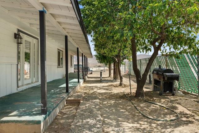 901 Hazelton Street, Maricopa, CA 93252