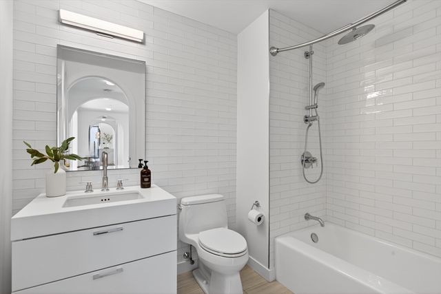 300 Pier 4 Boulevard 6D, Boston, MA 02210