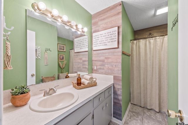 2117 MLK, Palestine, TX 75803