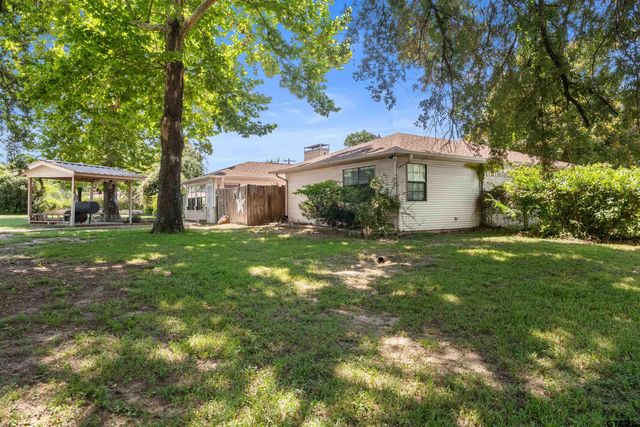 2117 MLK, Palestine, TX 75803