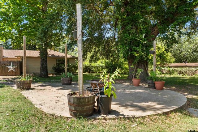 2117 MLK, Palestine, TX 75803
