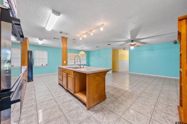 2117 MLK, Palestine, TX 75803