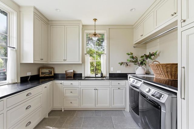2320 Middle Street, Sullivans Island, SC 29482