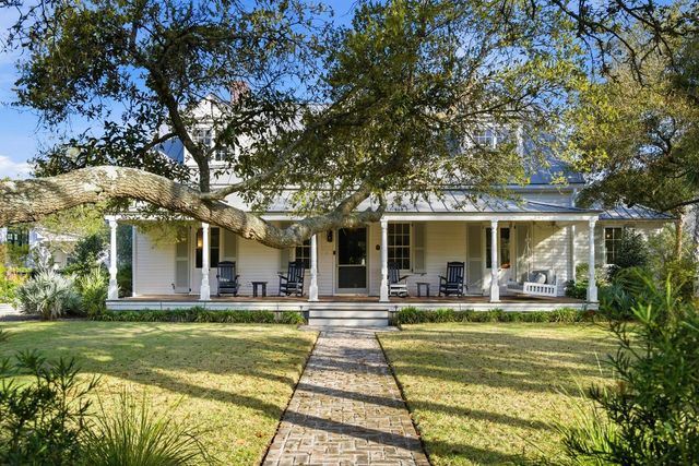 2320 Middle Street, Sullivans Island, SC 29482
