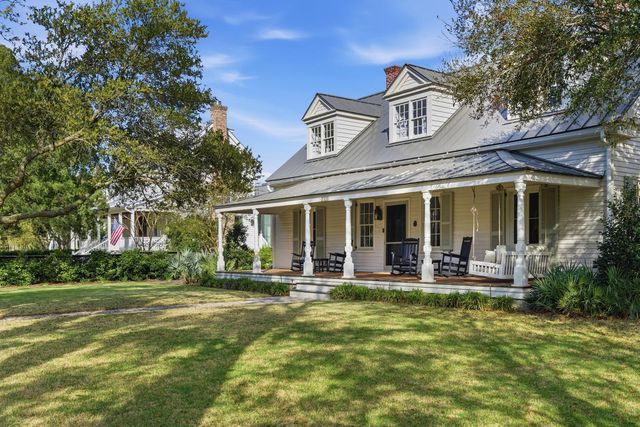 2320 Middle Street, Sullivans Island, SC 29482