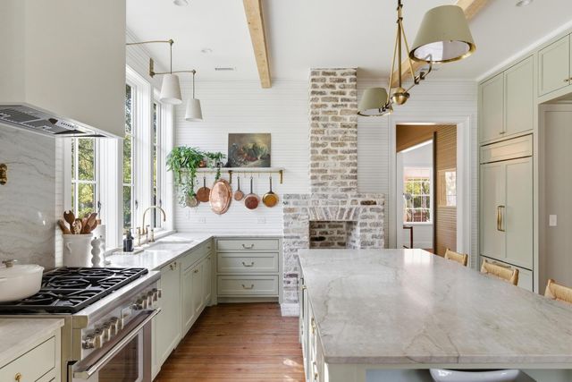 2320 Middle Street, Sullivans Island, SC 29482