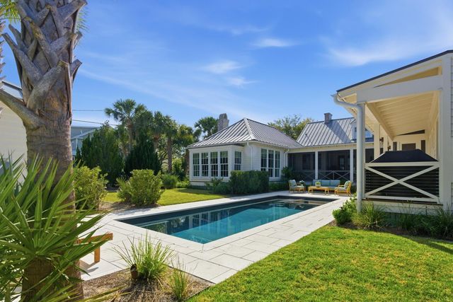 2320 Middle Street, Sullivans Island, SC 29482