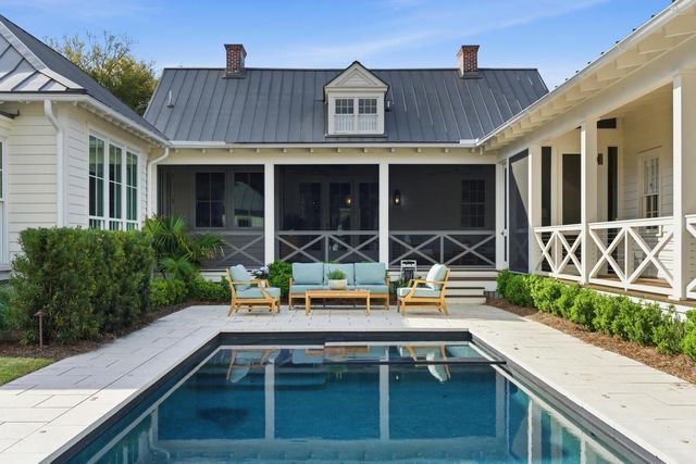2320 Middle Street, Sullivans Island, SC 29482