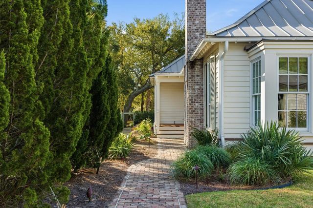 2320 Middle Street, Sullivans Island, SC 29482