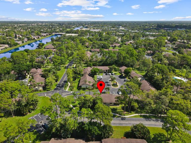 105 Rose Bay Court, Royal Palm Beach, FL 33411