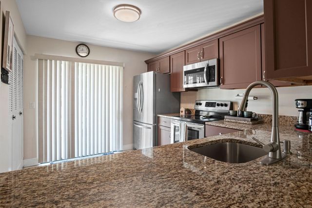 105 Rose Bay Court, Royal Palm Beach, FL 33411
