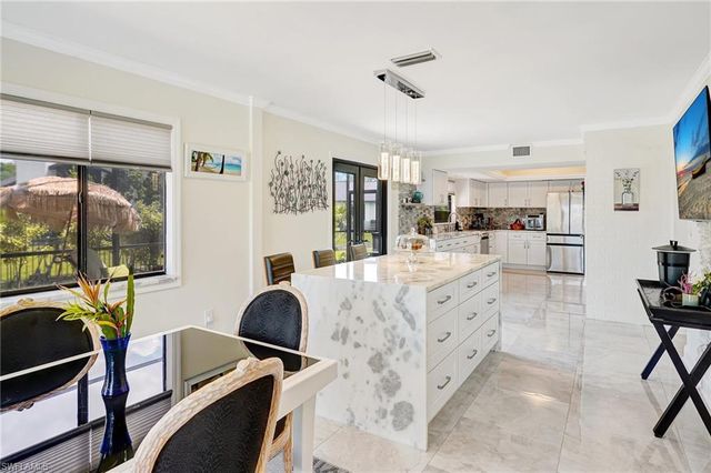 7235 Lake DR, Fort Myers, FL 33908