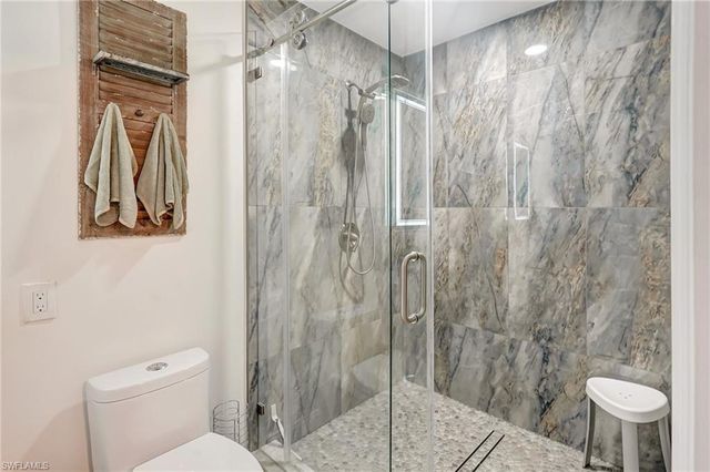 7235 Lake DR, Fort Myers, FL 33908