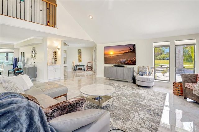 7235 Lake DR, Fort Myers, FL 33908