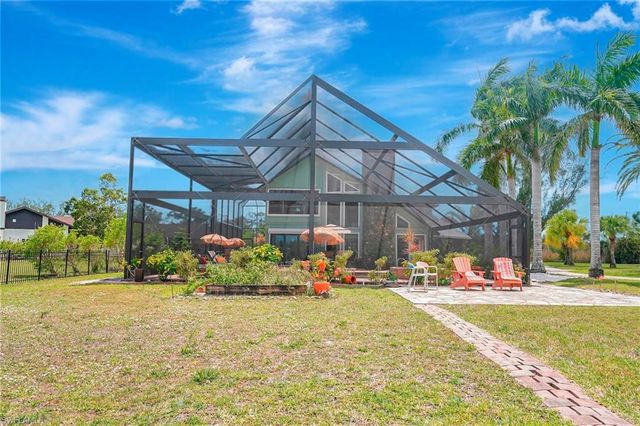 7235 Lake DR, Fort Myers, FL 33908