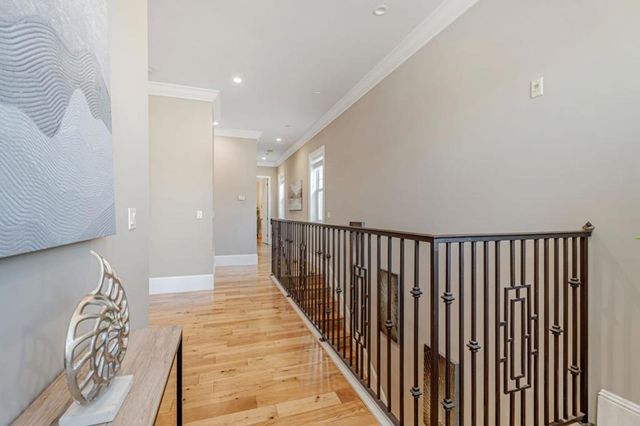 1633 15th Street, Oakland, CA 94607