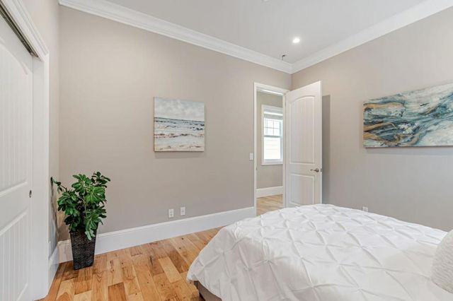 1633 15th Street, Oakland, CA 94607