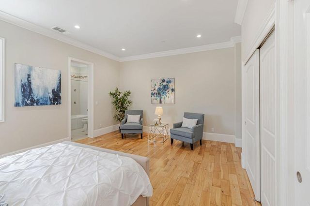 1633 15th Street, Oakland, CA 94607