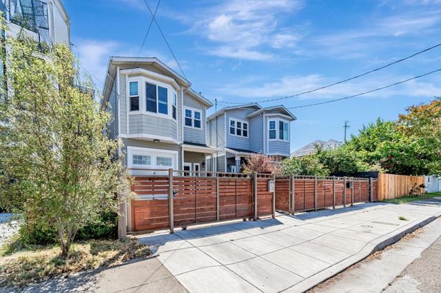 1633 15th Street, Oakland, CA 94607