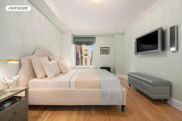 502 Park Ave Apt 15H, New York City, NY 10022