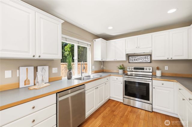 23511 SE 243rd Place, Maple Valley, WA 98038