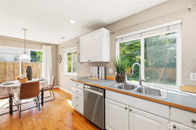 23511 SE 243rd Place, Maple Valley, WA 98038