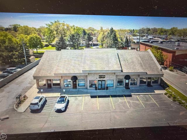 8074 21 Mile Road, Shelby Twp, MI 48317
