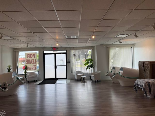 8074 21 Mile Road, Shelby Twp, MI 48317