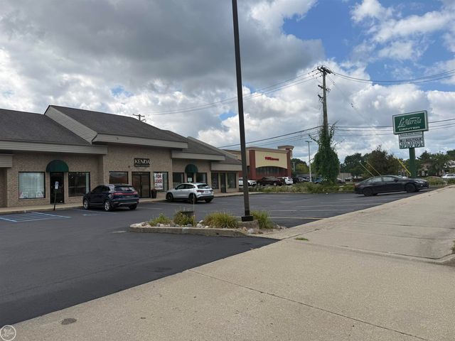 8074 21 Mile Road, Shelby Twp, MI 48317