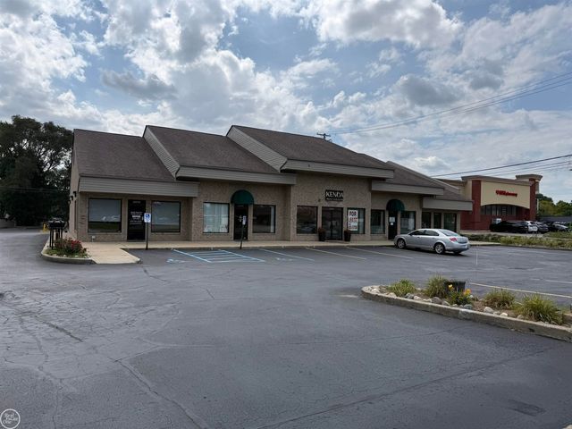 8074 21 Mile Road, Shelby Twp, MI 48317