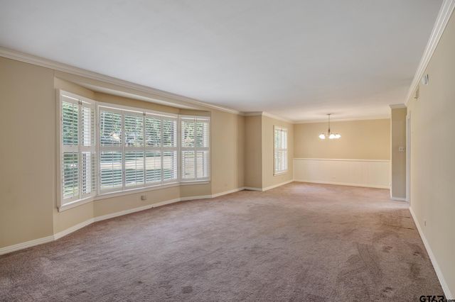 909 Woodlawn, Kilgore, TX 75662