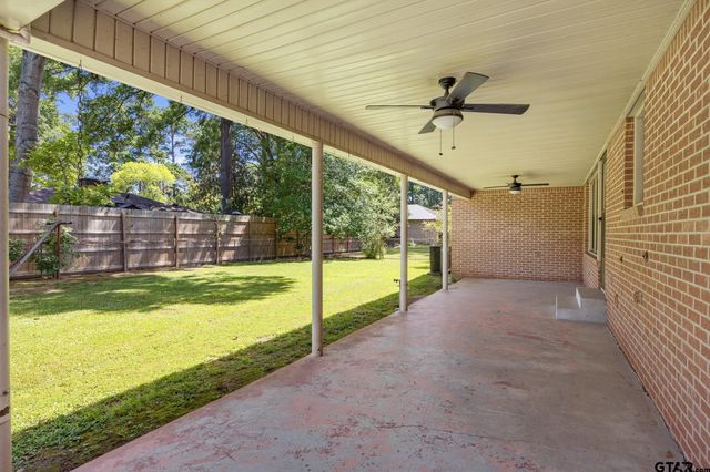 909 Woodlawn, Kilgore, TX 75662