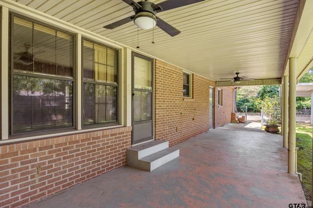 909 Woodlawn, Kilgore, TX 75662