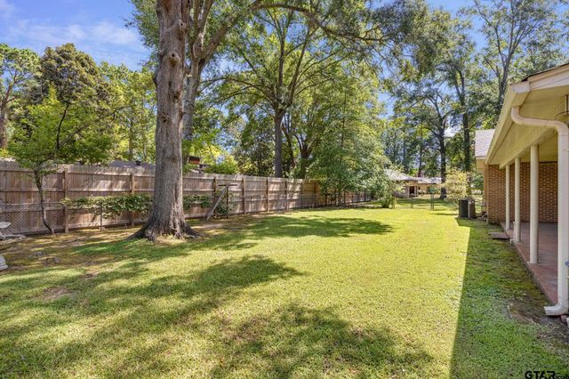 909 Woodlawn, Kilgore, TX 75662