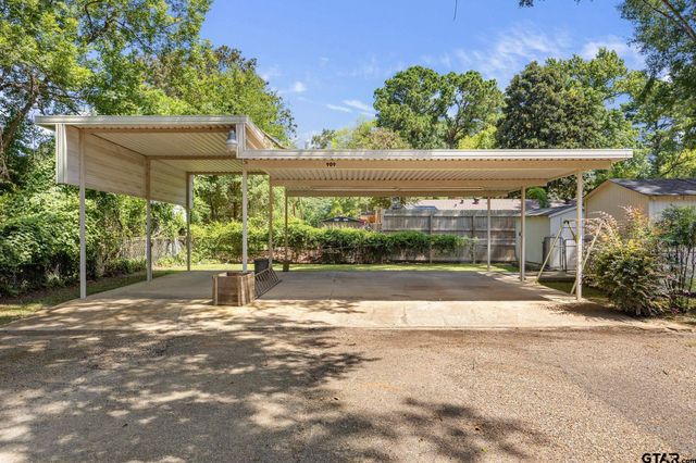 909 Woodlawn, Kilgore, TX 75662