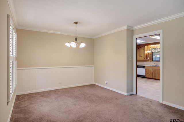 909 Woodlawn, Kilgore, TX 75662